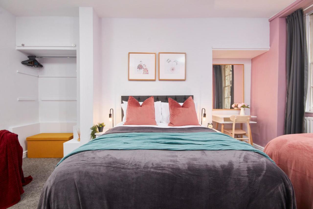 Wonderful Apartment in Bath wGarden - Sleeps 8 Buitenkant foto