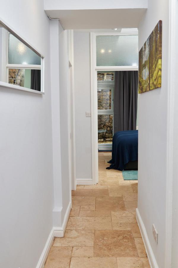 Wonderful Apartment in Bath wGarden - Sleeps 8 Buitenkant foto