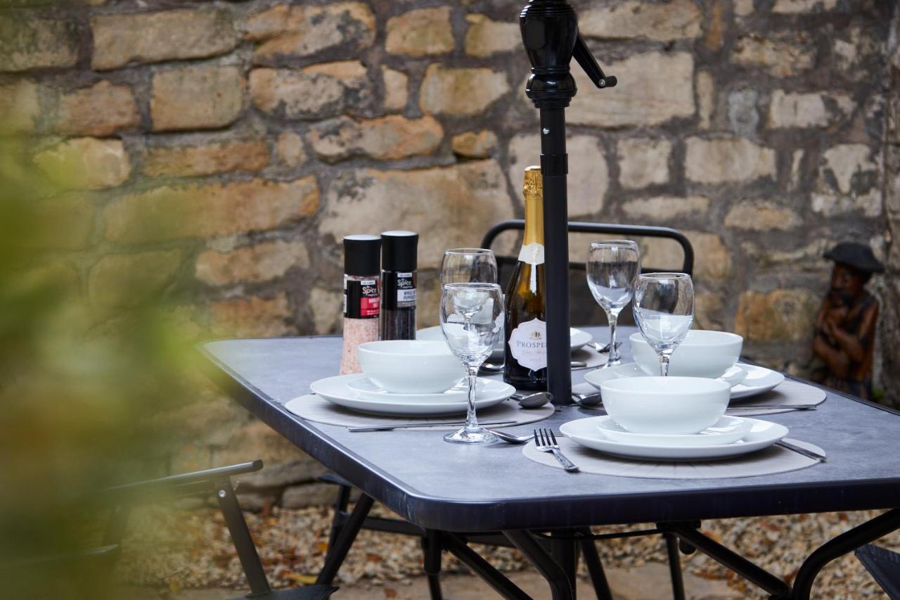 Wonderful Apartment in Bath wGarden - Sleeps 8 Buitenkant foto