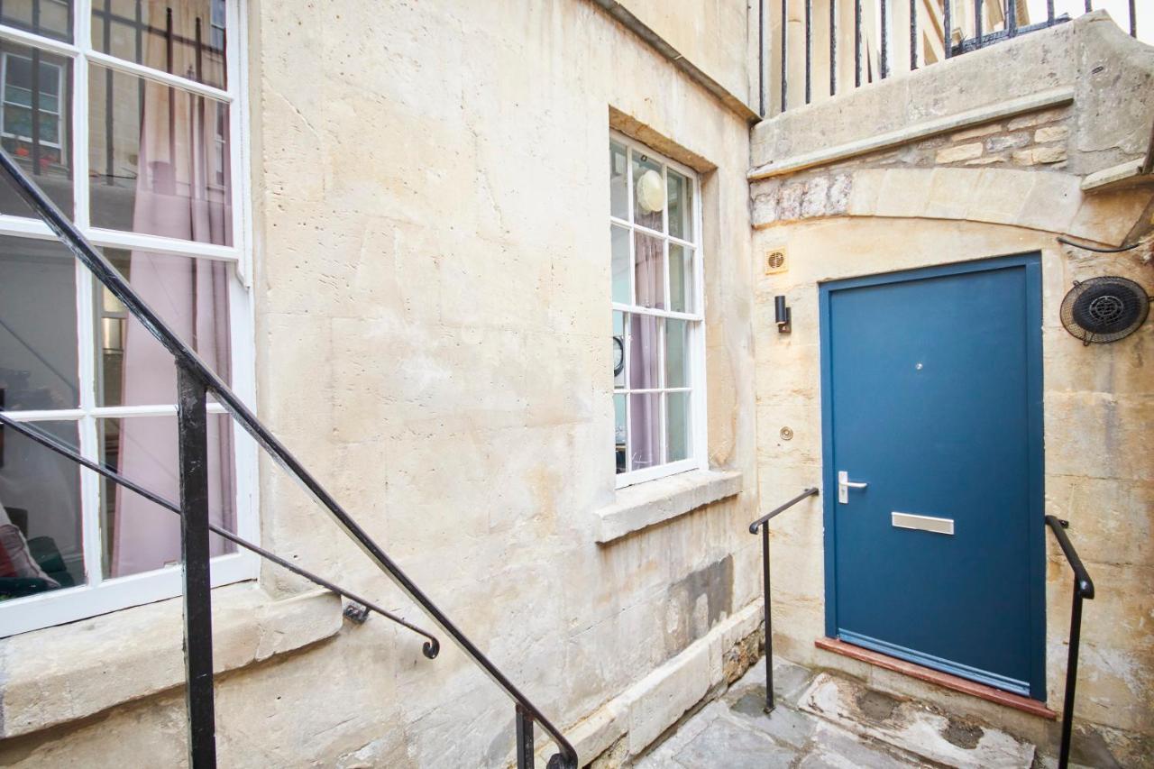 Wonderful Apartment in Bath wGarden - Sleeps 8 Buitenkant foto